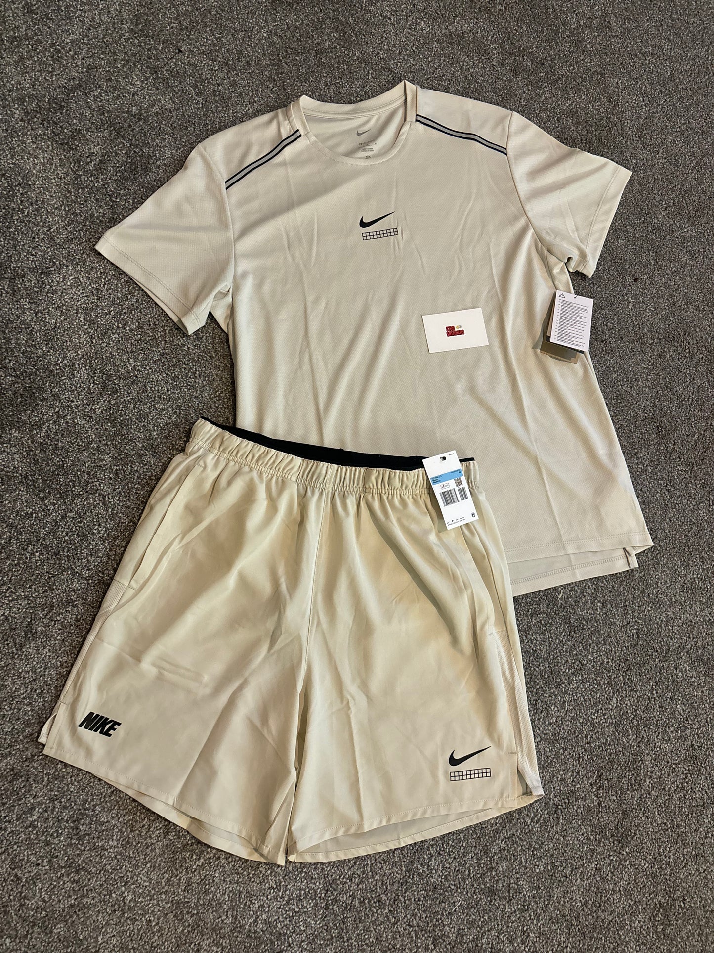 Nike miler short set - ivory