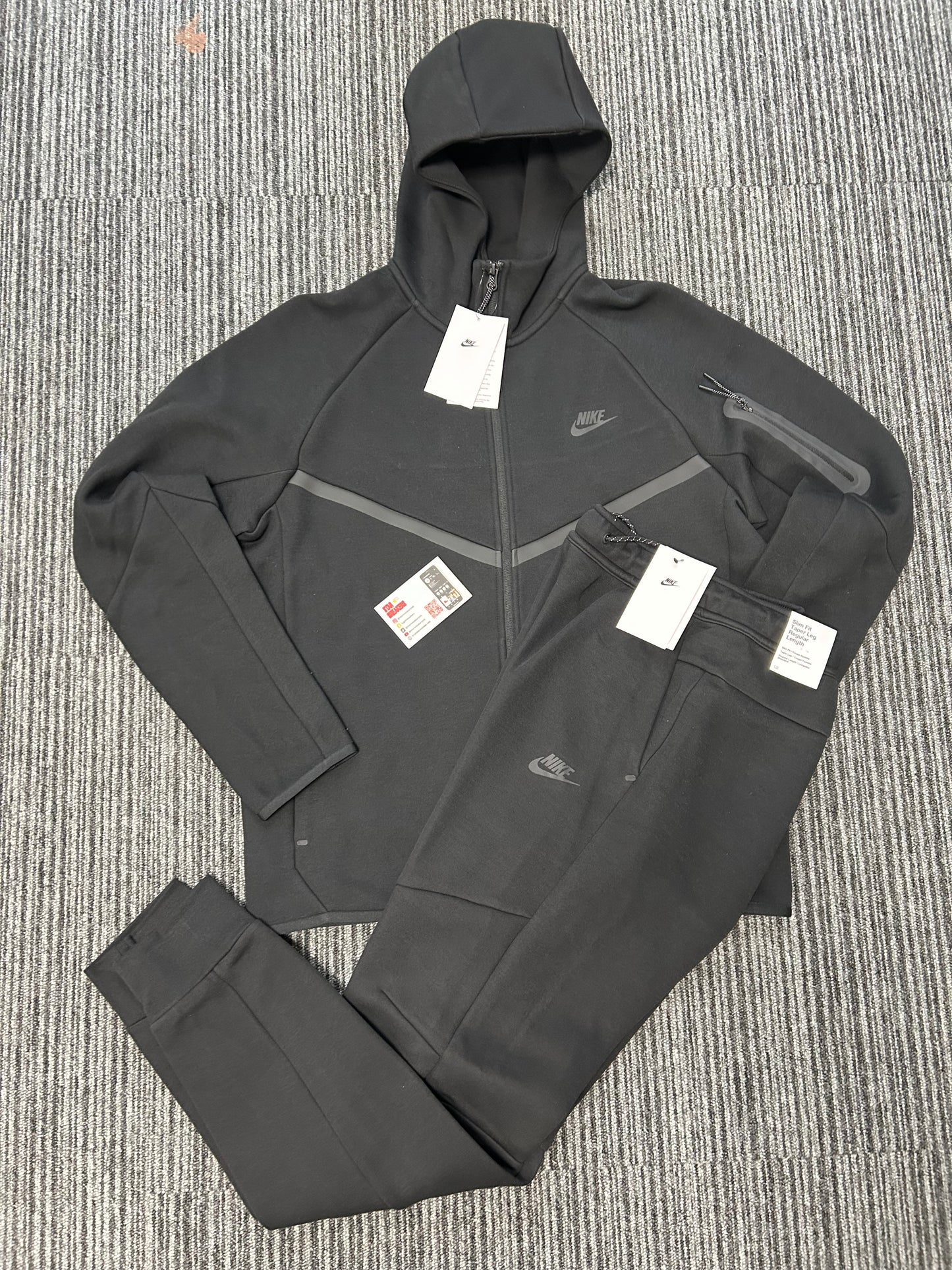 Tech fleece ‘black’ new season