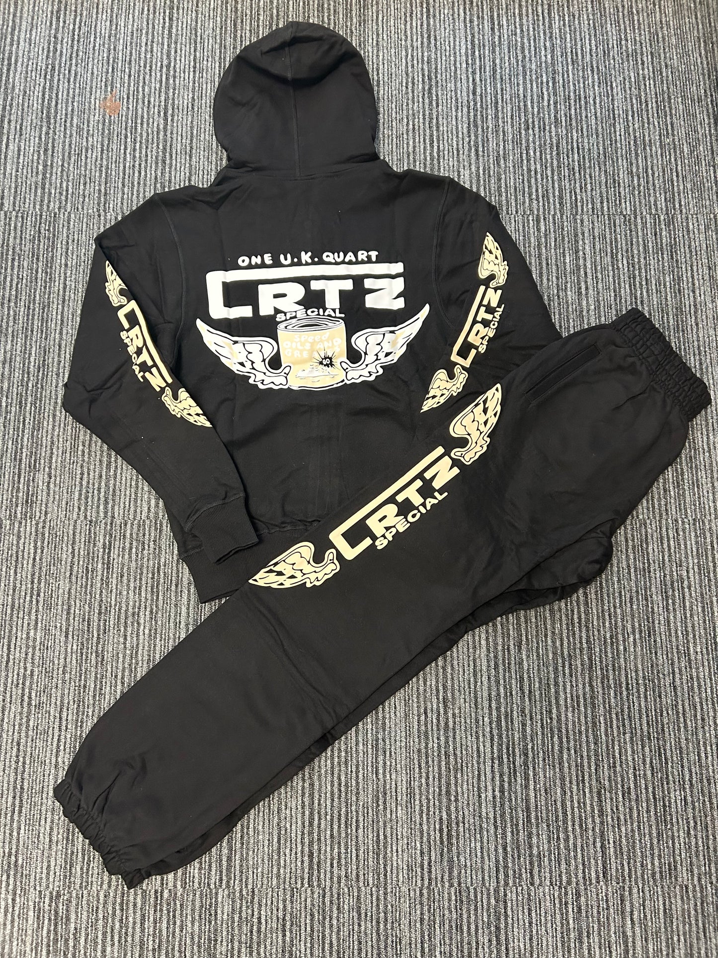 CRTZ gasolina tracksuit (Black)