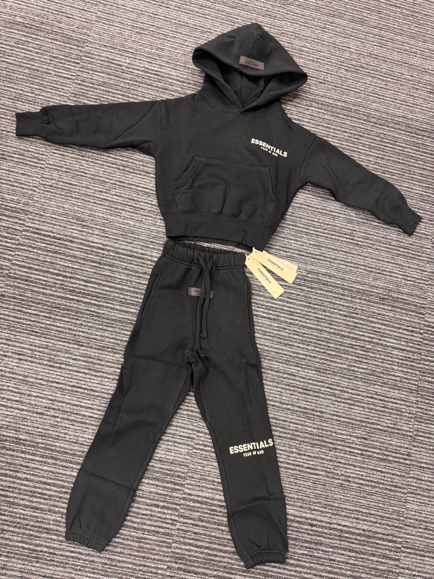 Essentials SS25 tracksuit (kids)
