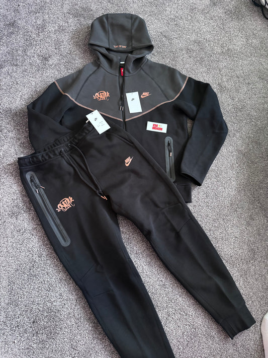 Syna World Tech Fleece Tracksuit