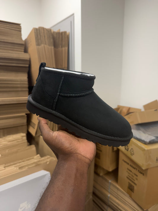 UGG Ultra Mini boot ‘Black’