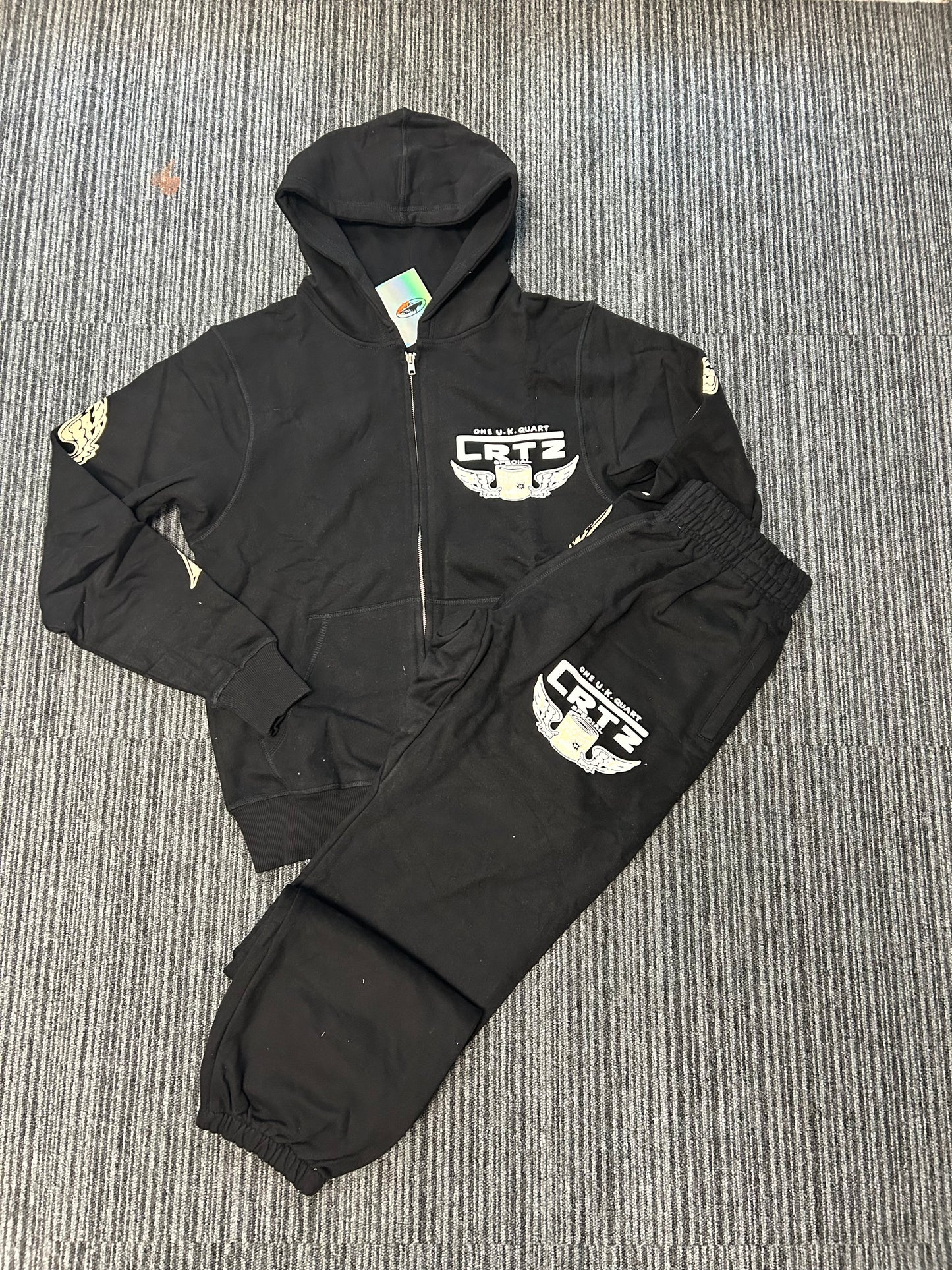 CRTZ gasolina tracksuit (Black)