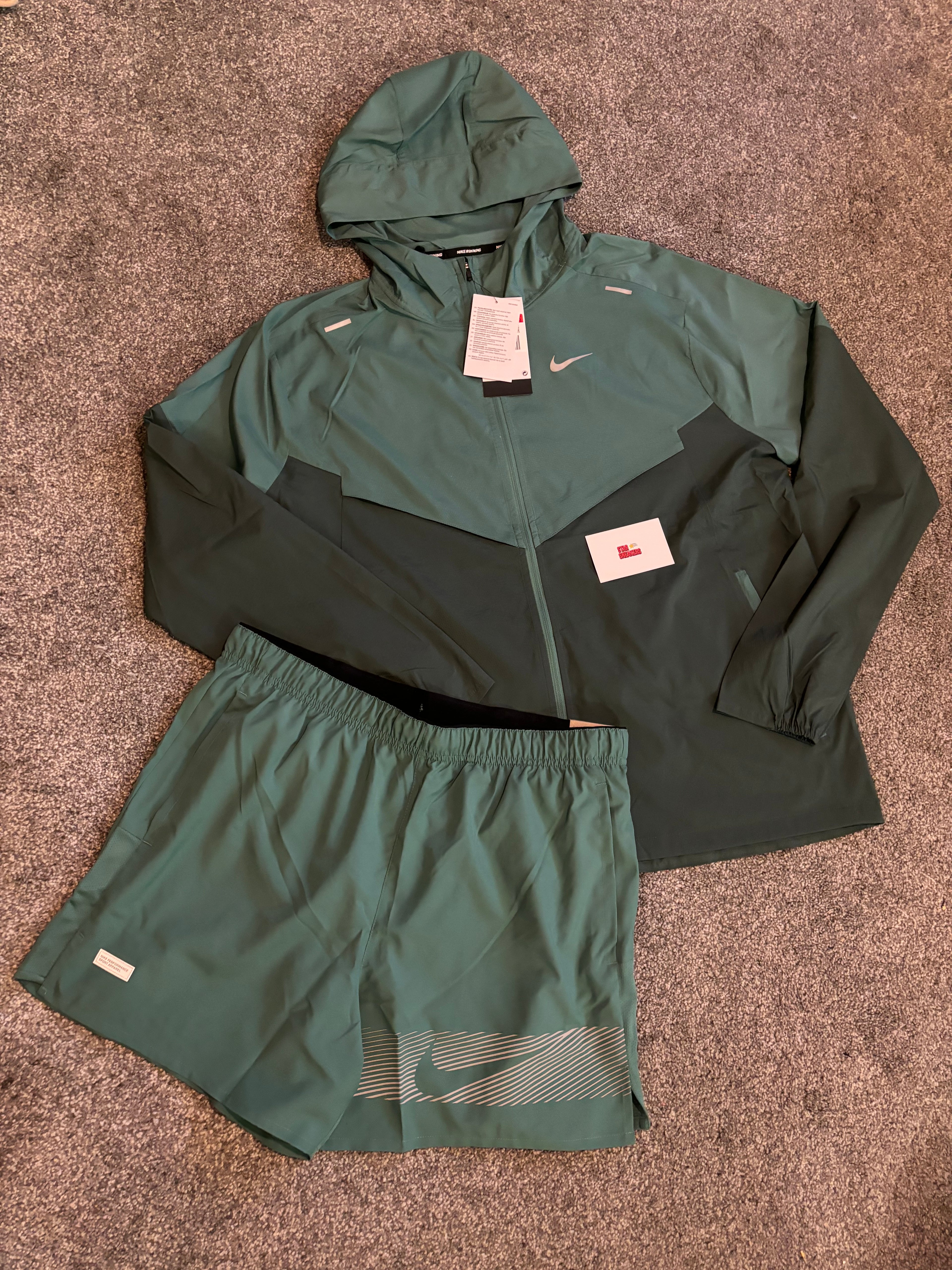 Nike miler windrunner short set - Bicoastal Green