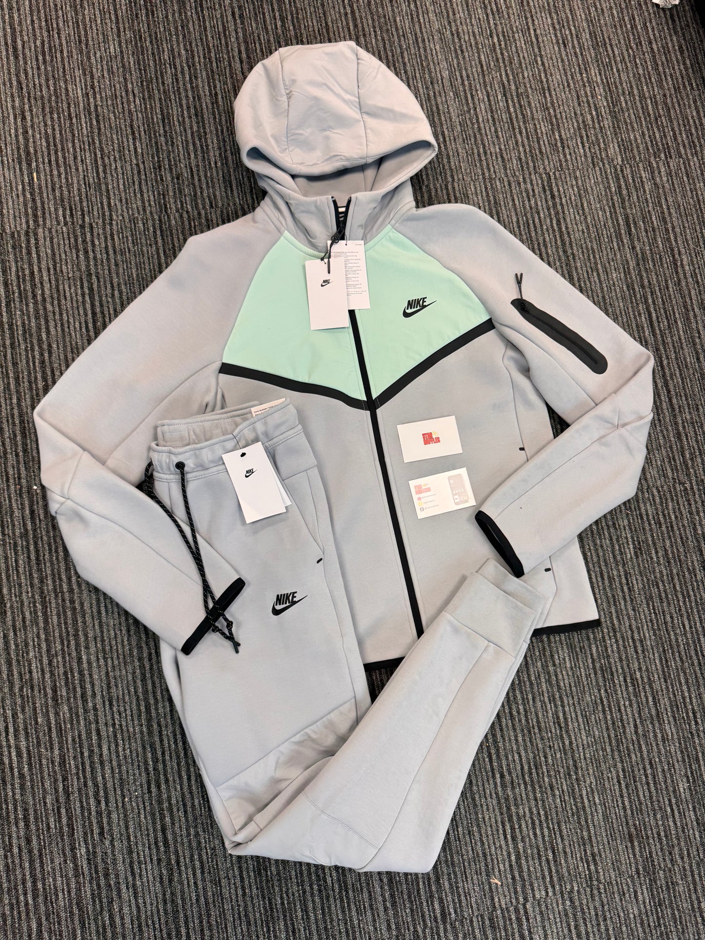 Tech fleece ‘wolf grey’ new season