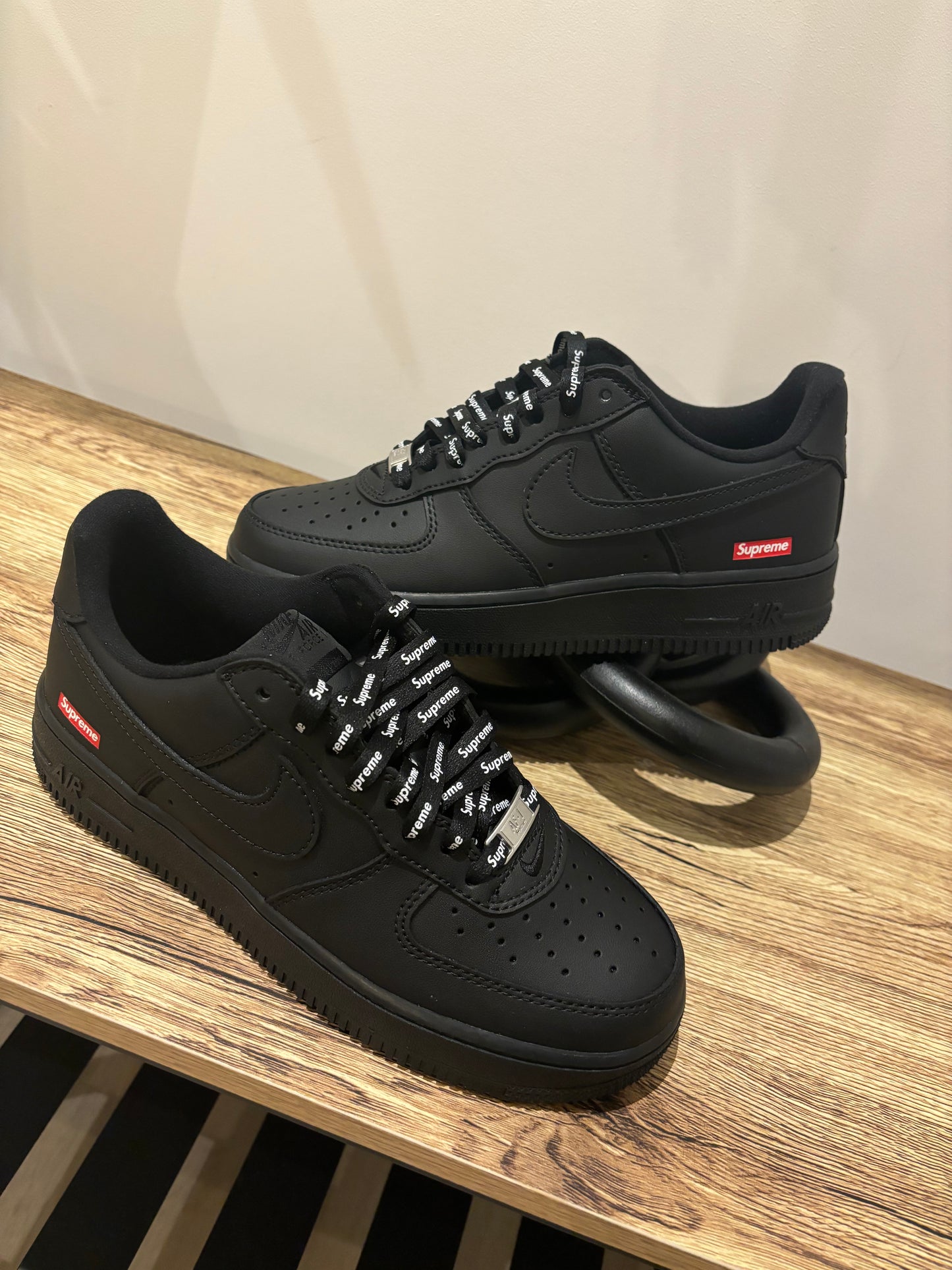 AF1 Supreme Black