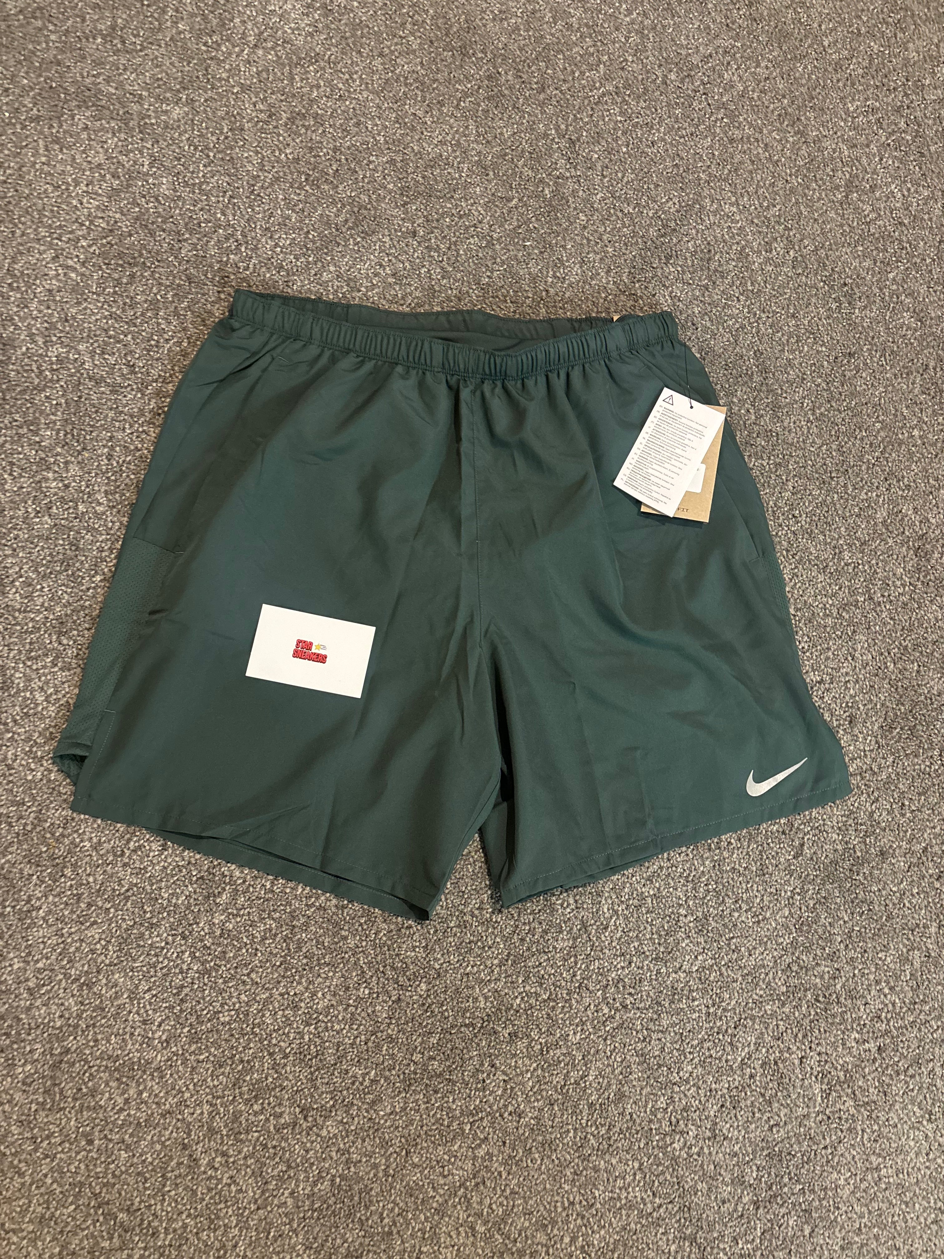 Nike miler shorts - bicoastal green
