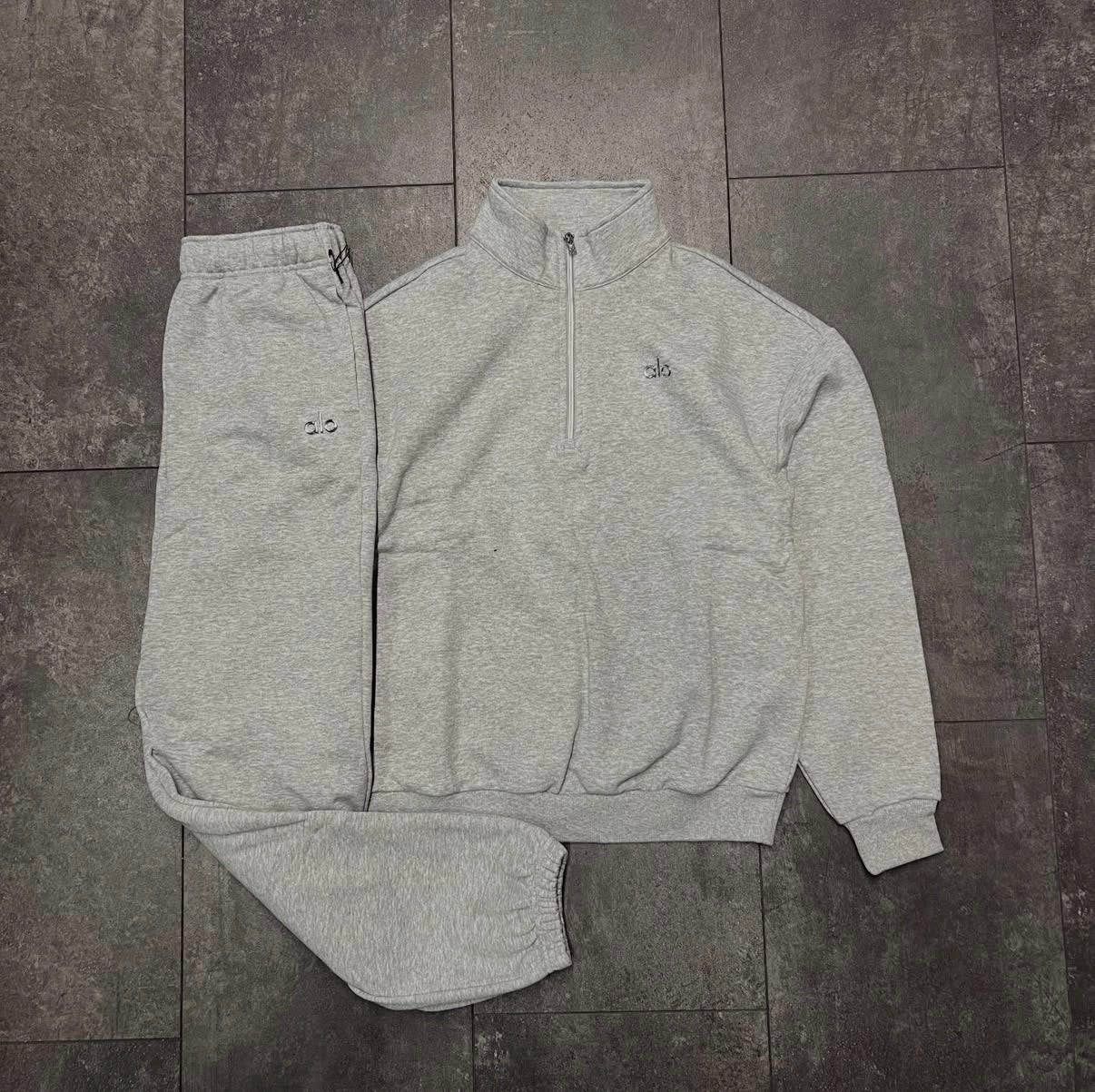 Alo 1/4 zip tracksuit