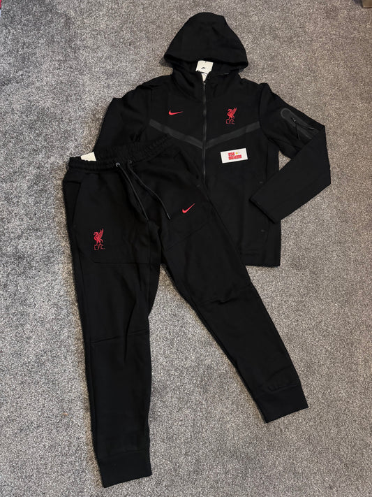 Liverpool tech fleece tracksuit